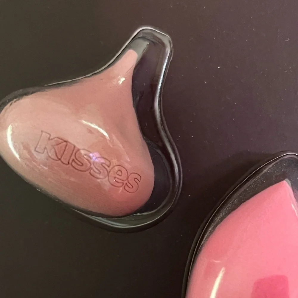 Hershey 12 Makeup Beauty Sponges, new!